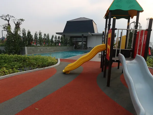 The Ebony Residence - Jogging Track